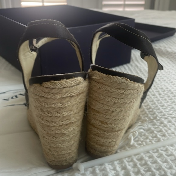 Prada Maryjane. Worn 3 times. Vintage. - Picture 10 of 11